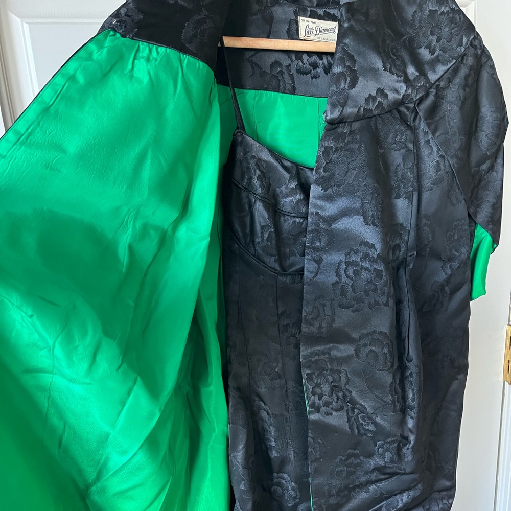 Lilli Diamond original 1960s black cocktail dress and cape wrap!